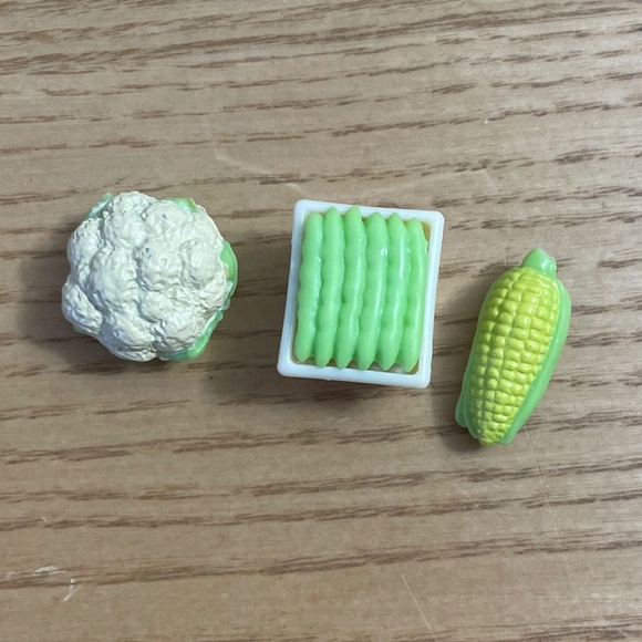 Lil Woodzeez Hopin Farmers Market Cauliflower Corn Peas Calico Critters Play Set - Picture 2 of 3